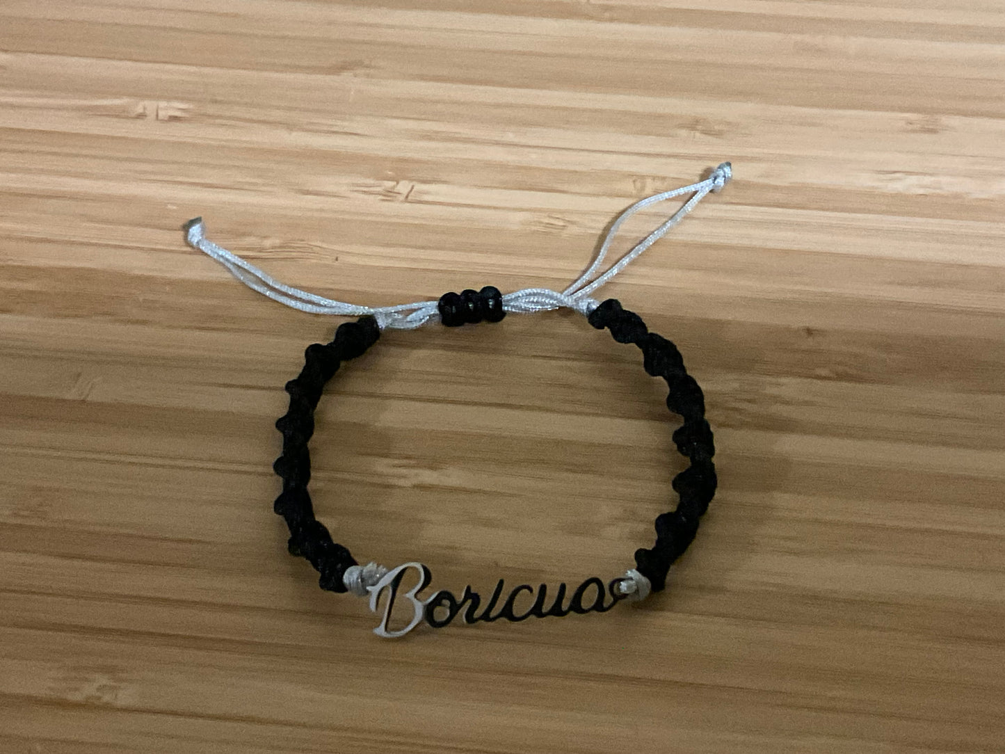 Bracelet in cotton with connector