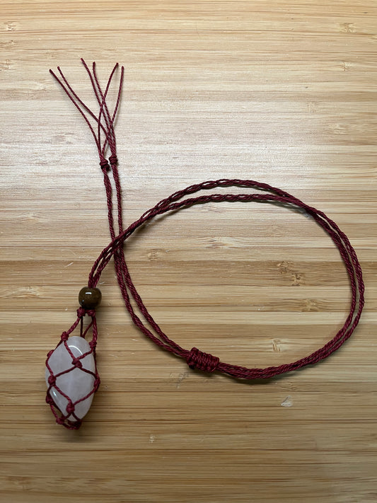Macrame necklace