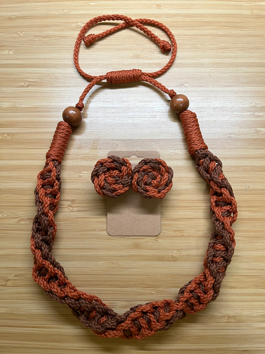 Macrame necklace and earring