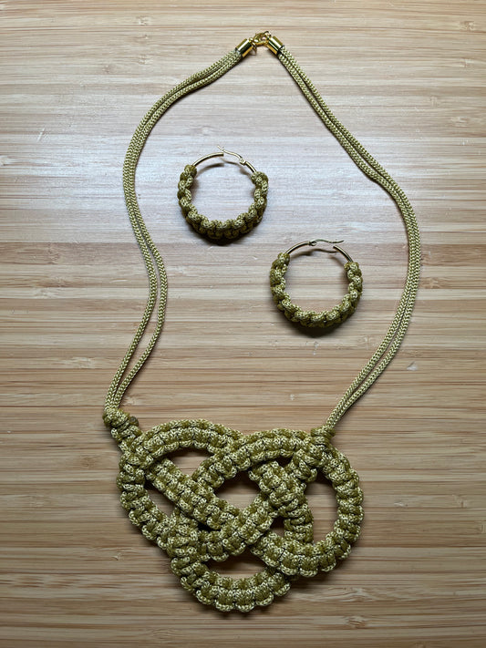 Macrame necklace and earring