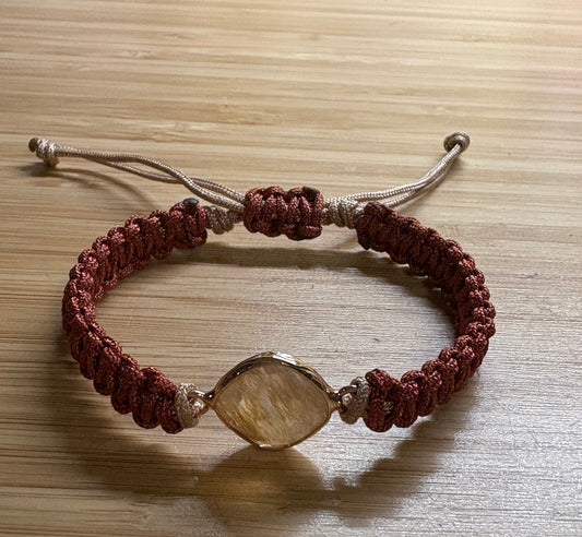 Macrame bracelet