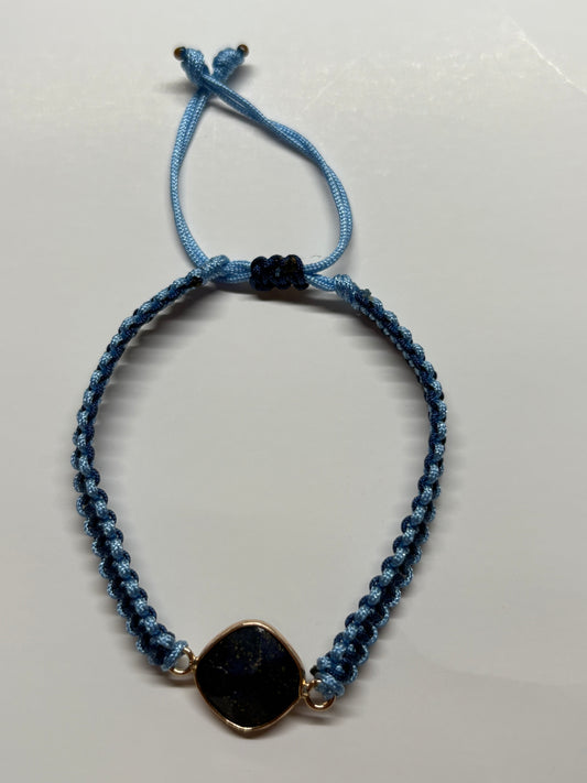 macrame bracelet
